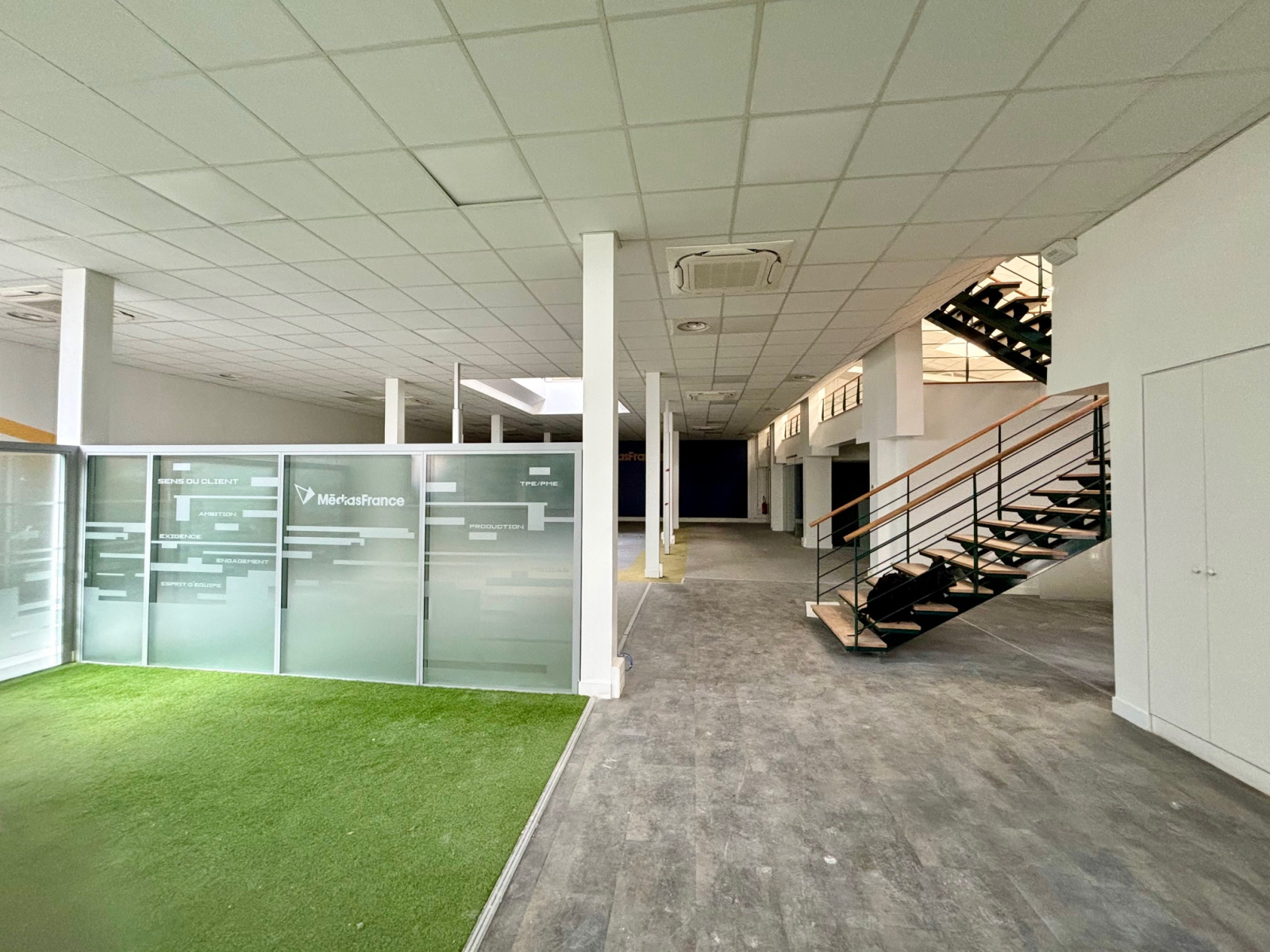 Image_, Local commercial, Levallois-Perret, ref :730B-92300