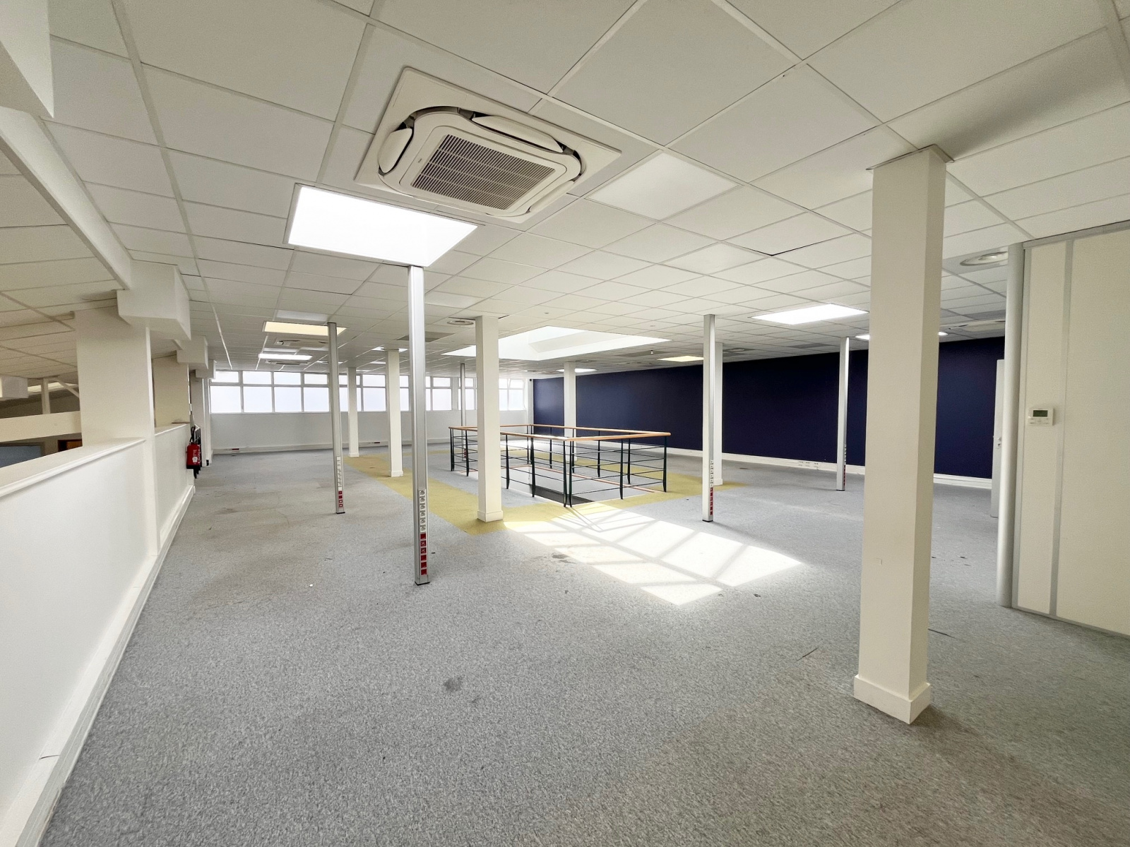 Image_, Local commercial, Levallois-Perret, ref :730B-92300