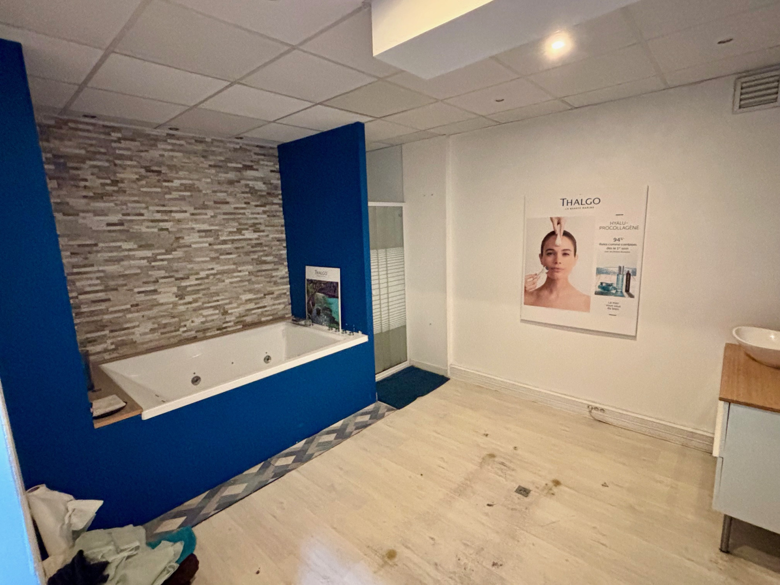 Image_, Local commercial, Chatou, ref :56-78400