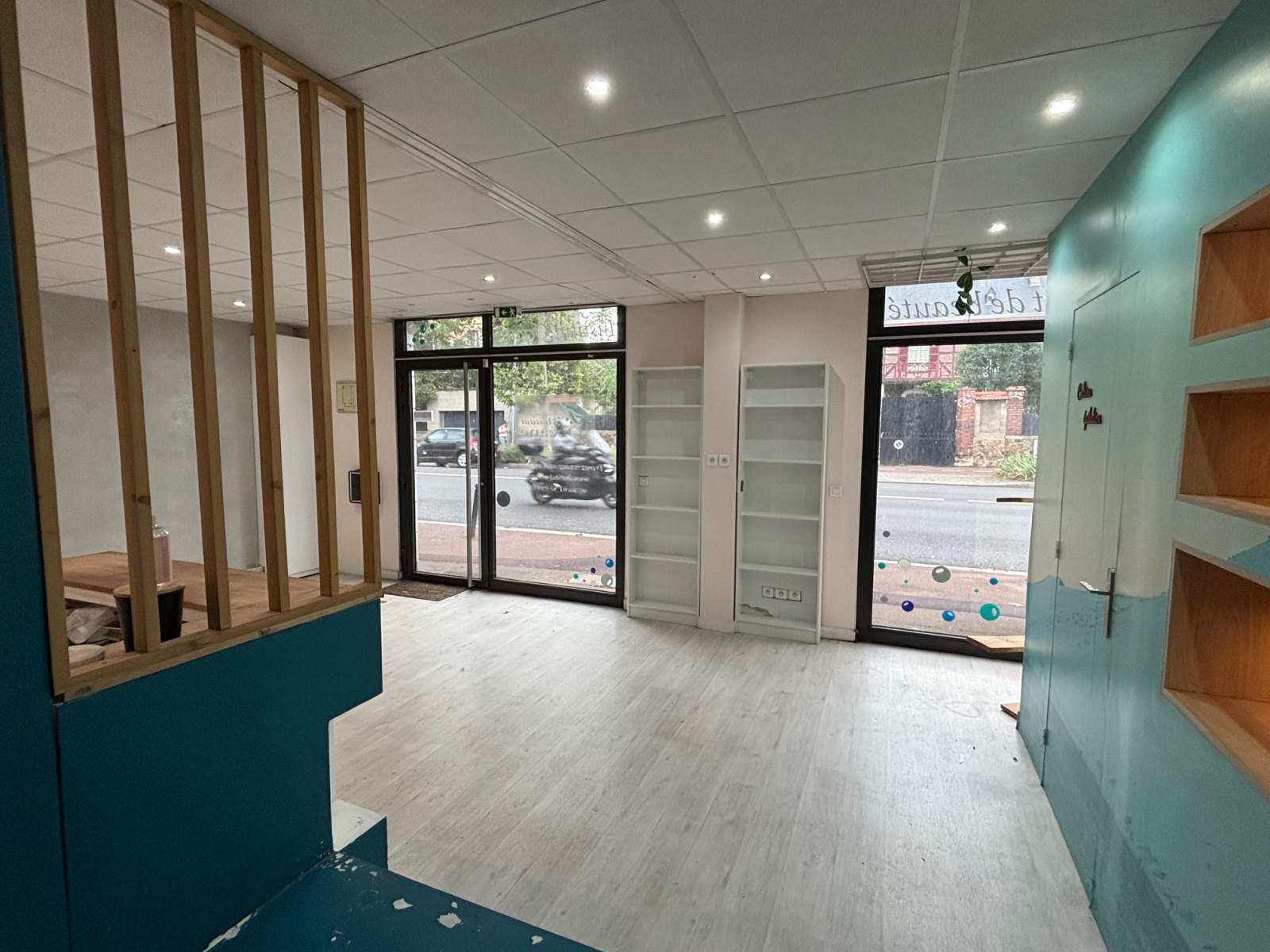 Image_, Local commercial, Chatou, ref :56-78400